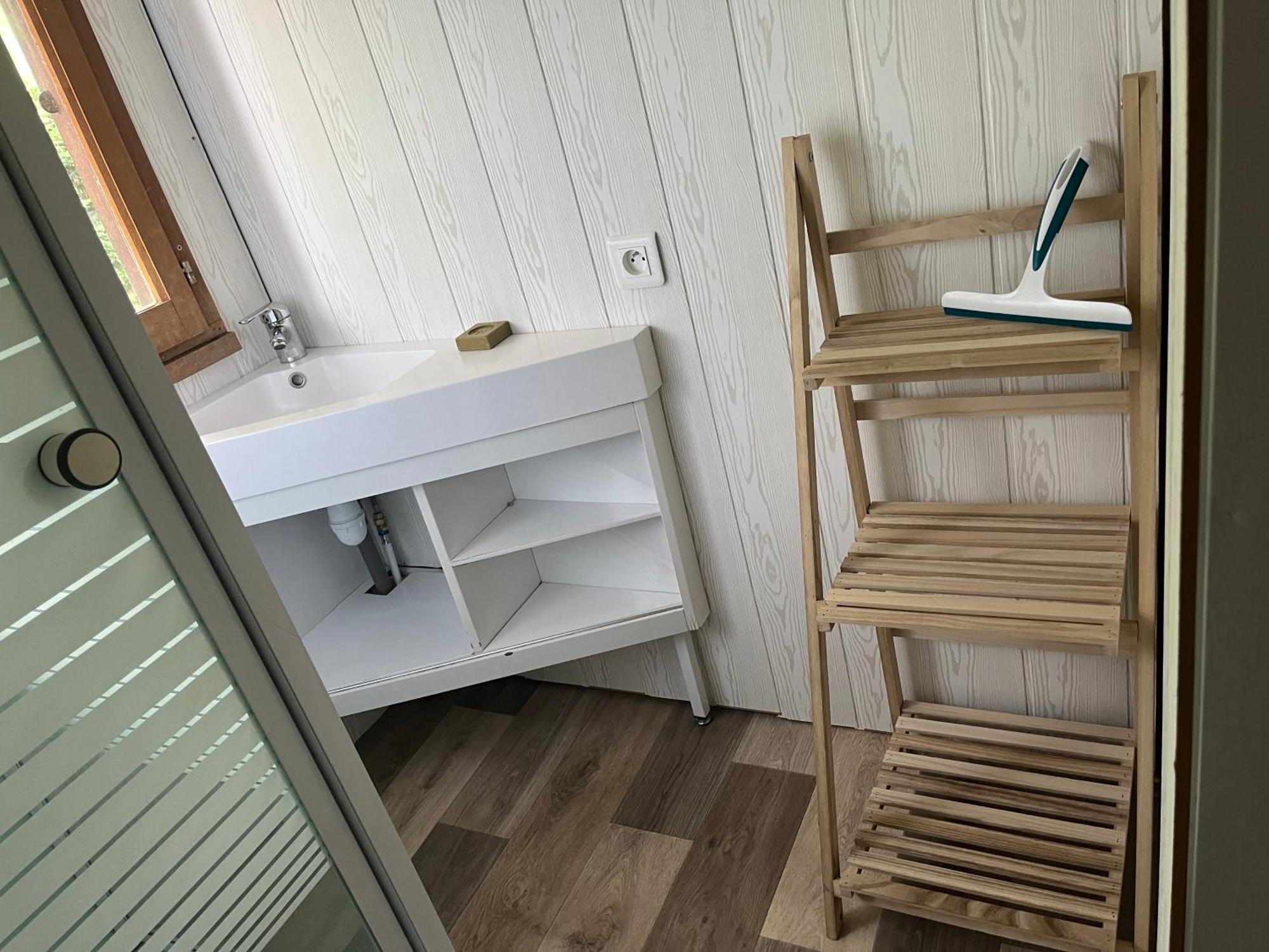 Les Petits Chalets De Dudu La Voulte-sur-Rhone Exteriör bild