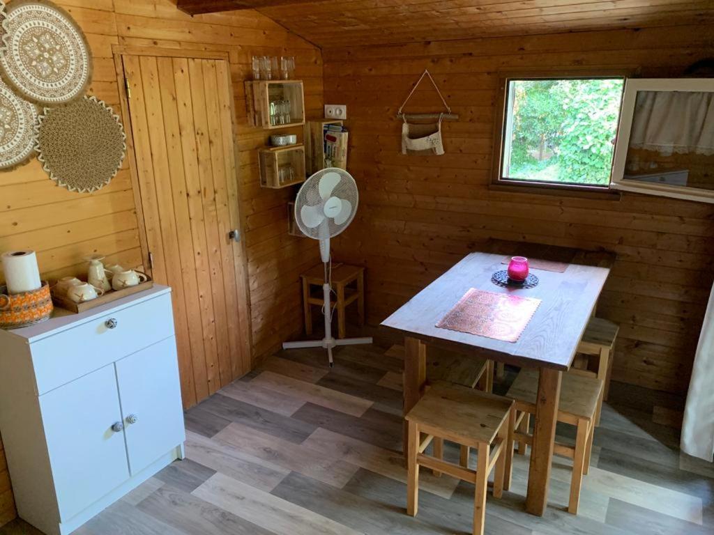 Les Petits Chalets De Dudu La Voulte-sur-Rhone Exteriör bild