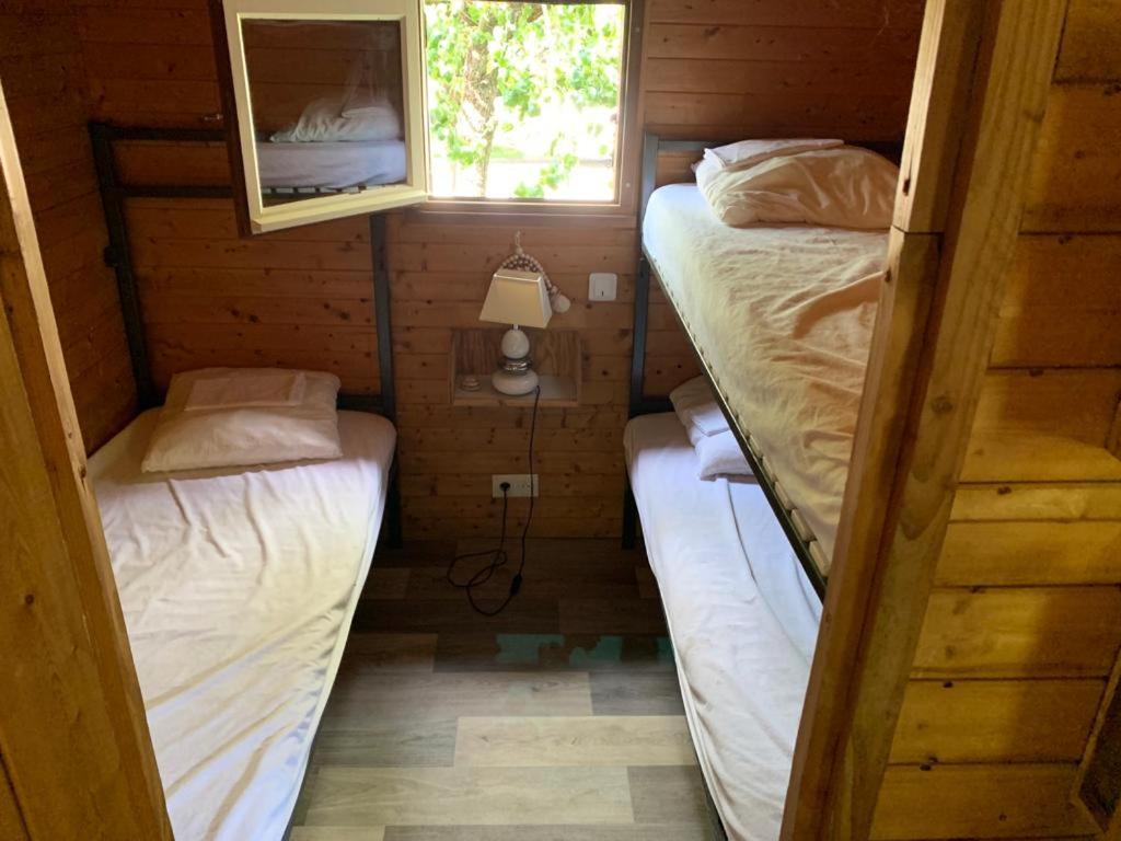 Les Petits Chalets De Dudu La Voulte-sur-Rhone Rum bild